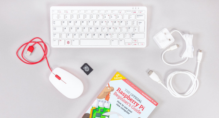 Raspberry Pi Reveals '400', Computer Built into a Compact Keyboard Raspberry Pi Reveals '400', Computer Built into a Compact Keyboard