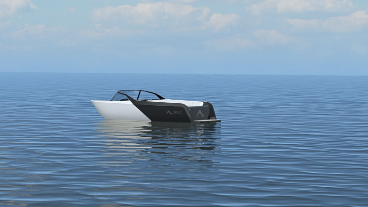 Ex-SpaceX Engineers Aim to Build the Tesla of Electric Boats