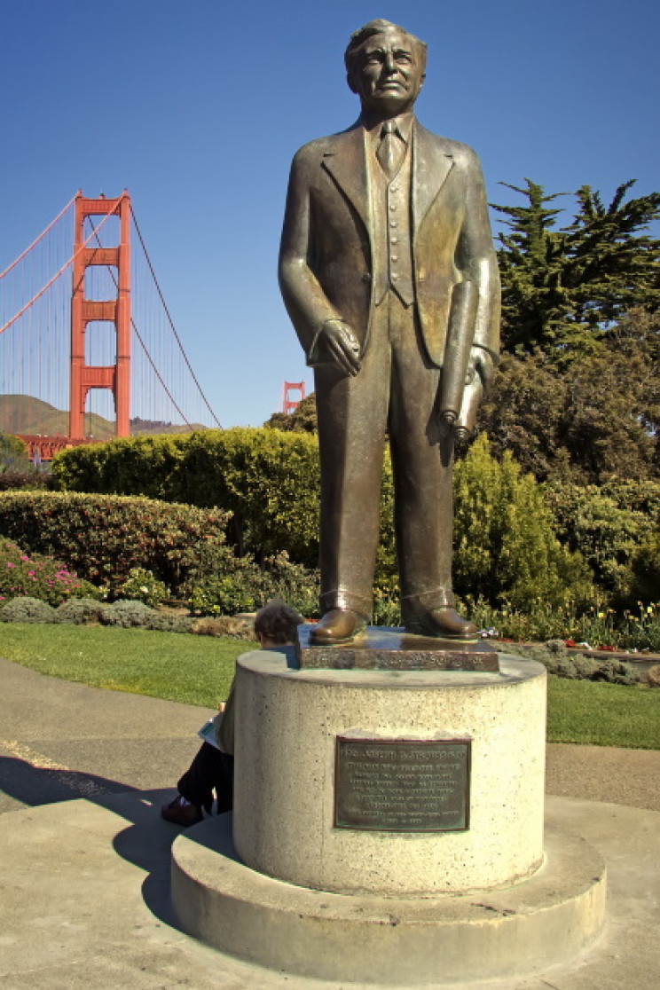 Joseph Strauss statue Joseph Strauss statue