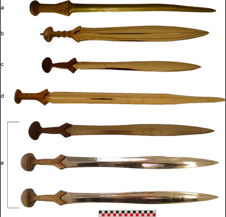 Scientists Sword Fight for Science to Solve Debate Over Ancient Bronze Warfare Scientists Sword Fight for Science to Solve Debate Over Ancient Bronze Warfare
