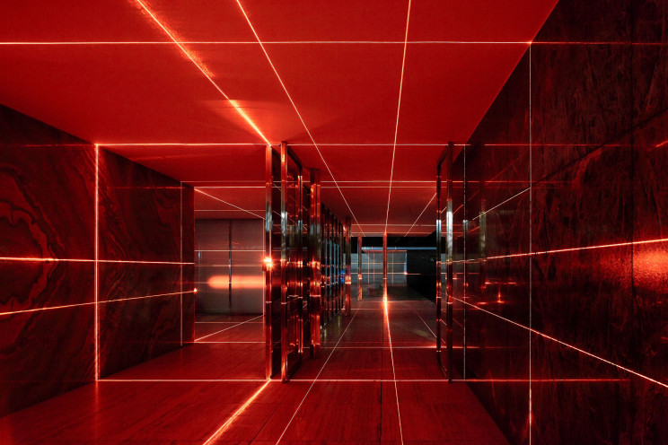 Light and Sound Geometric Installations Highlight Stunning Mies Van Der Rohe Architecture Light and Sound Geometric Installations Highlight Stunning Mies Van Der Rohe Architecture