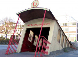 Frankfurt Train Station Entry Looks Like It Leads to the Hogwarts Express