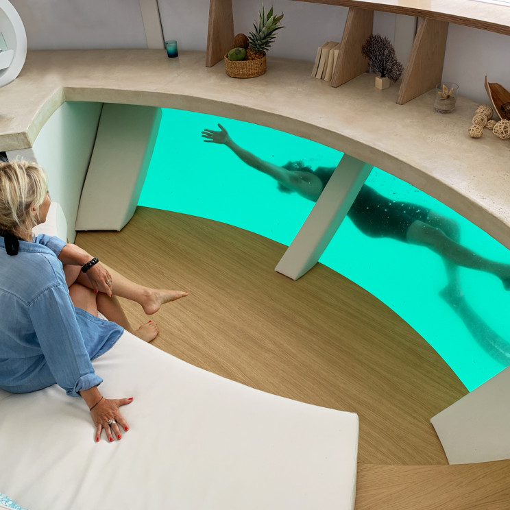 This Eco-Friendly Floating Pod Offers Luxury Accommodation This Eco-Friendly Floating Pod Offers Luxury Accommodation