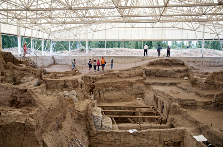 The Surprising Discoveries of One of the First Modern Cities