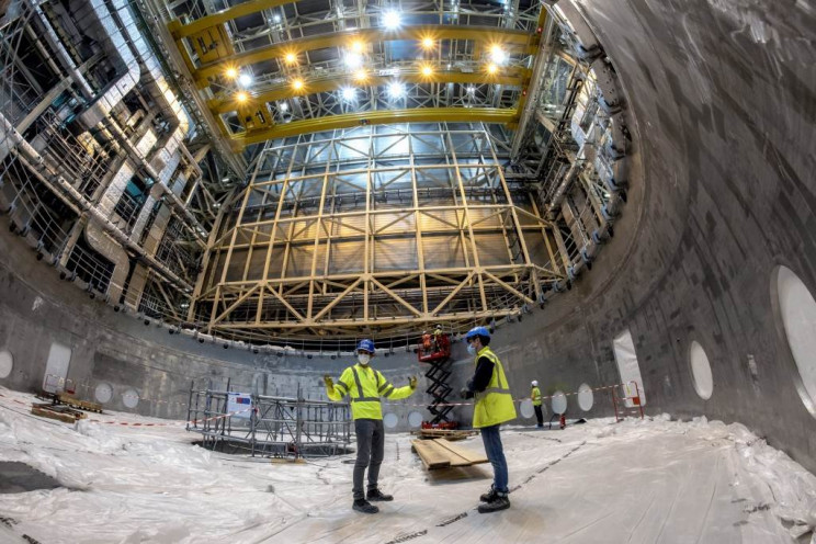 1,250 Ton Base of the Cryostat Installed, Fusion Reactor Reaches Major Milestone 1,250 Ton Base of the Cryostat Installed, Fusion Reactor Reaches Major Milestone