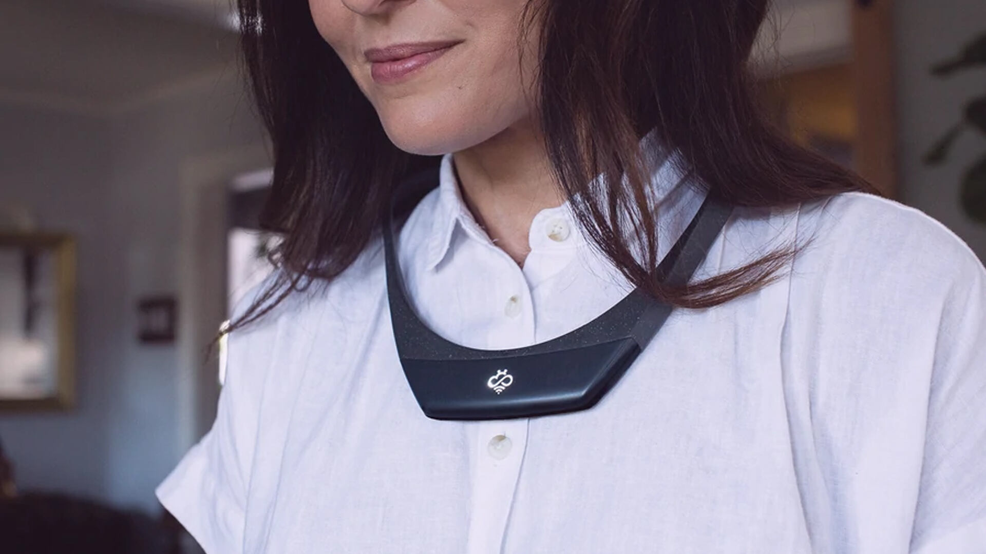 Hapbee wearable https://cdn.shopify.com/s/files/1/0575/8569/6944/files/DP_1563_900x.png?v=1634354540