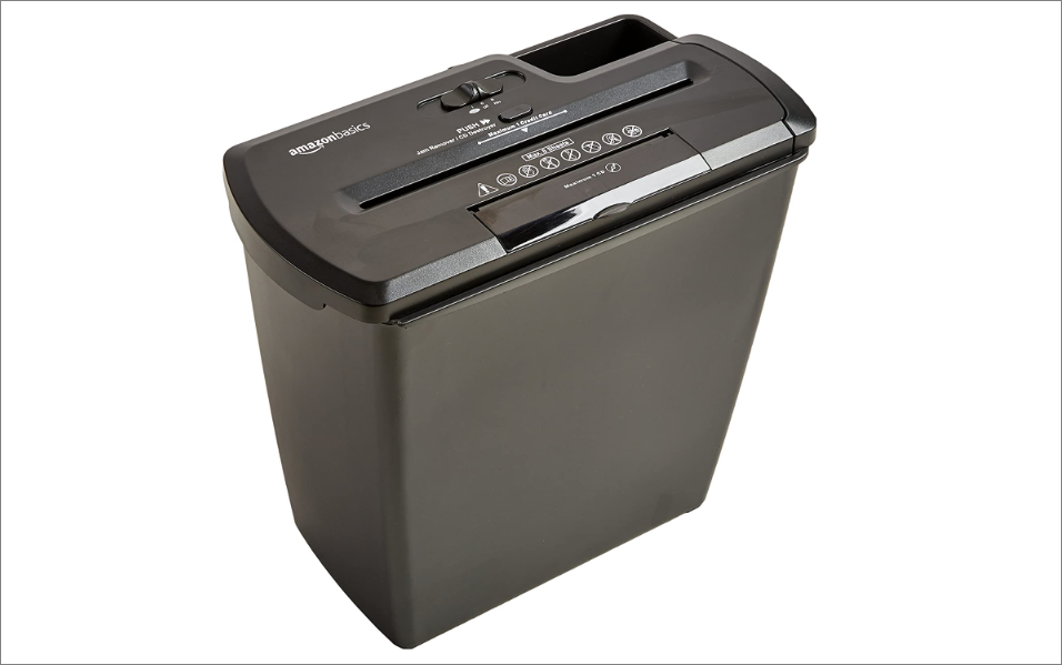 AmazonBasics Stripcut Shredder Black stripcut shredder
