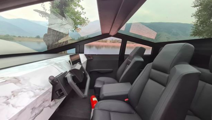 DIY Cybertruck Replica Looks Almost Too Good to Be True DIY Cybertruck Replica Looks Almost Too Good to Be True