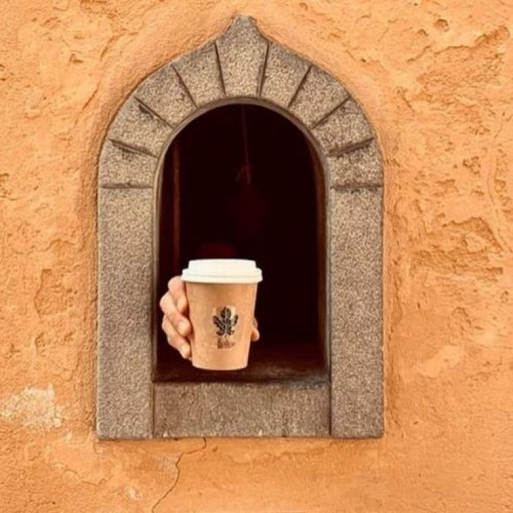 Cappucino through Babae in Piazza Santo Spirito