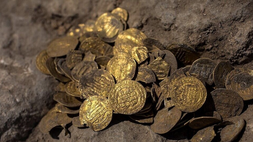 old-gold-coins_md.jpg