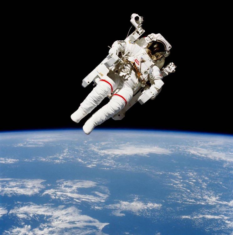 13 Out of This World Facts About Spacesuits That You Should Know 13 Out of This World Facts About Spacesuits That You Should Know