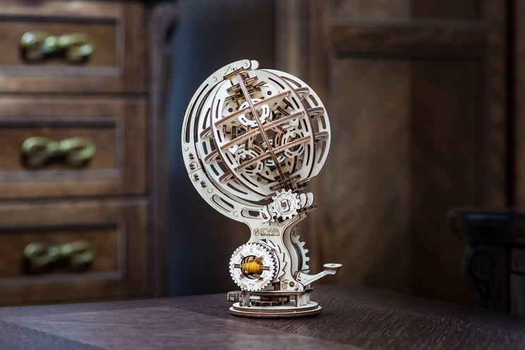 ewa models globe