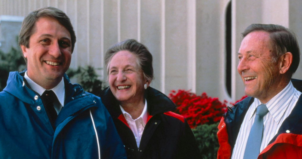 Gore-Tex Waterproof Clothing Inventor Robert Gore Dies Aged 83 Gore-Tex Waterproof Clothing Inventor Robert Gore Dies Aged 83