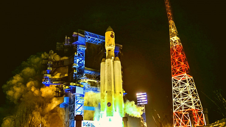 Russia launched a new military spacecraft that could be used over Ukraine