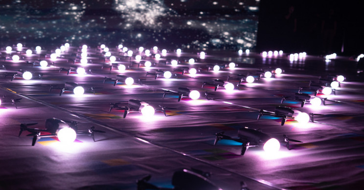 200 Drones Fly Indoors Simultaneously, Breaking World Record