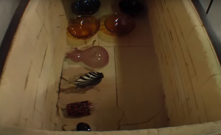 glass scuplting annealing