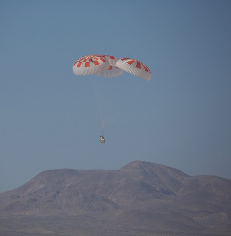 SpaceX Parachute Test Goes Wrong, It Could Push Back the Crewed Flight Date SpaceX Parachute Test Goes Wrong, It Could Push Back the Crewed Flight Date