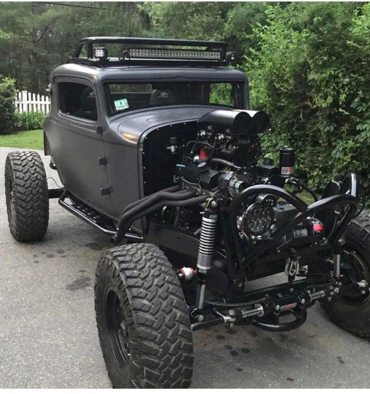 23 Vehicles Modded to Look Like Mad Max-Style Battle Cars 23 Vehicles Modded to Look Like Mad Max-Style Battle Cars
