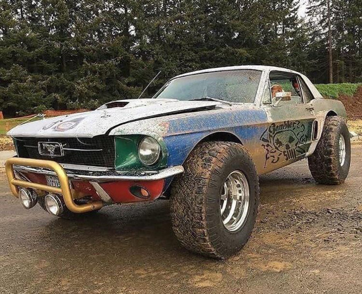 23 Vehicles Modded to Look Like Mad Max-Style Battle Cars 23 Vehicles Modded to Look Like Mad Max-Style Battle Cars