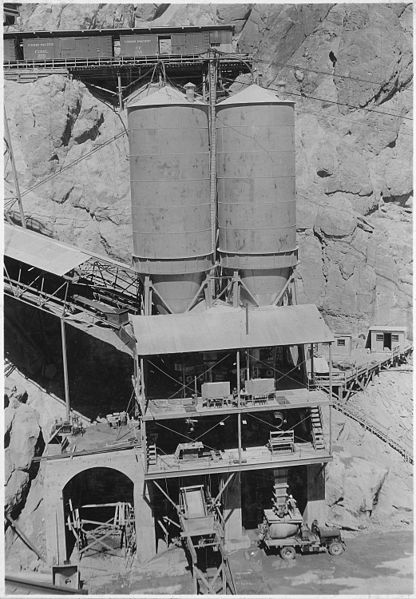 Take a Look at the Engineering Required to Build the Hoover Dam Take a Look at the Engineering Required to Build the Hoover Dam