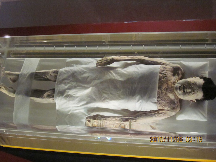 unusual ways to preserve bodies china