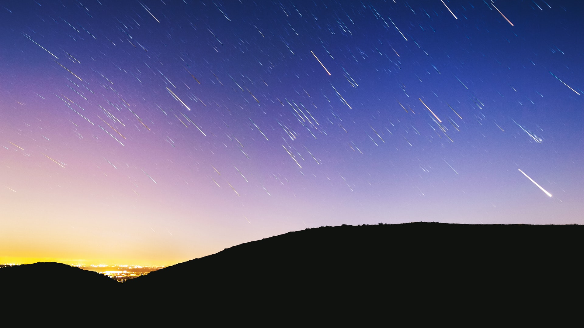 Meteor burns: How Earth deals with millions of shooting stars every day Meteor burns: How Earth deals with millions of shooting stars every day