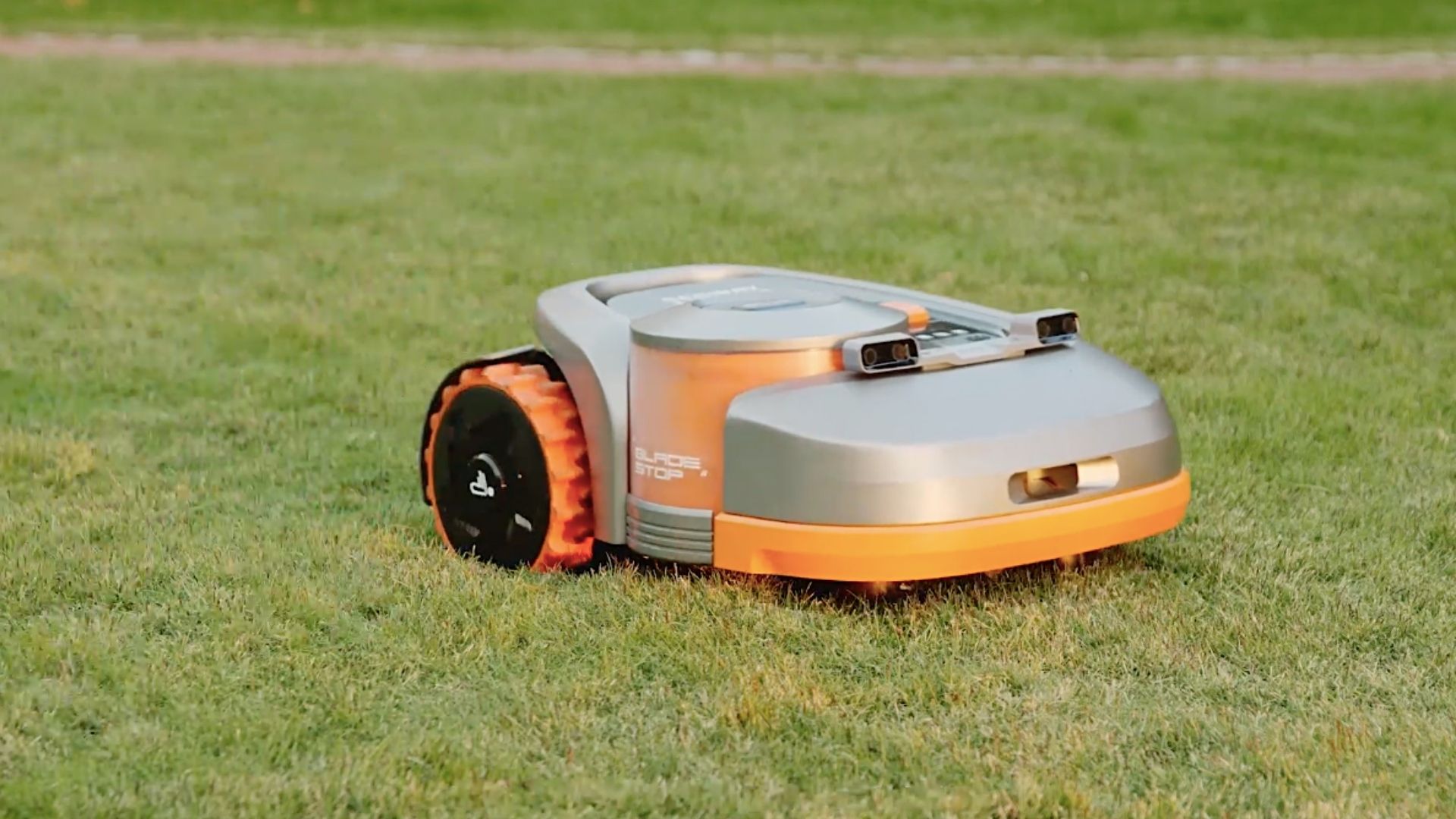 A New Autonomous Lawn Mower Can Navigate With GPS
