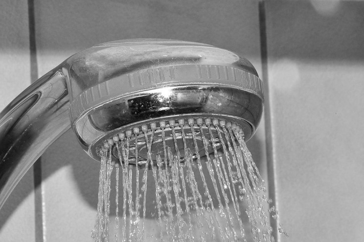 Showerhead Saving Water with Smart Showerheads