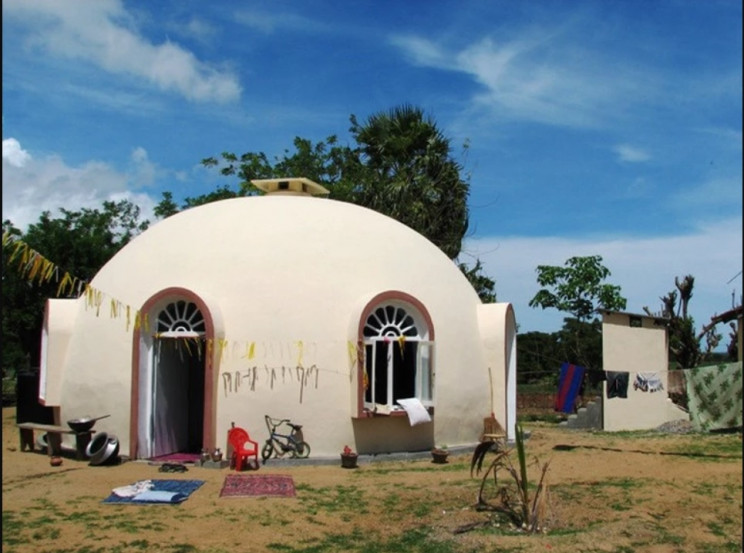 bizarre houses domes