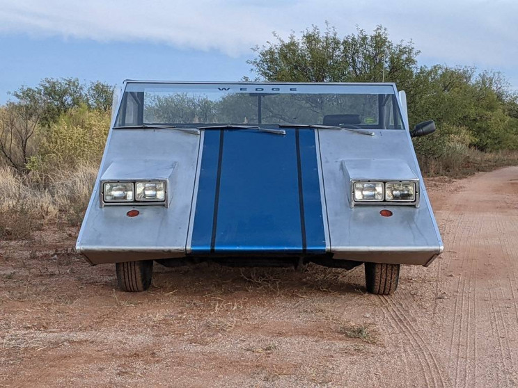 This Wedge Custom Car Looks Straight Out of 70s Sci-Fi This Wedge Custom Car Looks Straight Out of 70s Sci-Fi