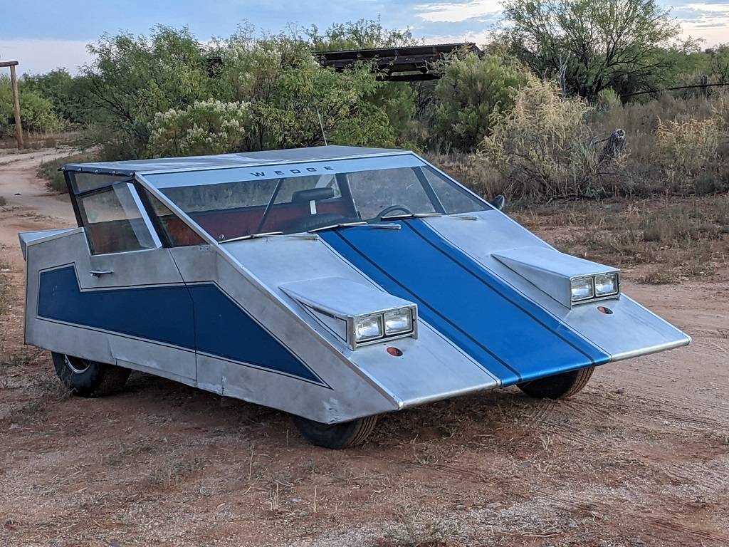 This Wedge Custom Car Looks Straight Out of 70s Sci-Fi This Wedge Custom Car Looks Straight Out of 70s Sci-Fi