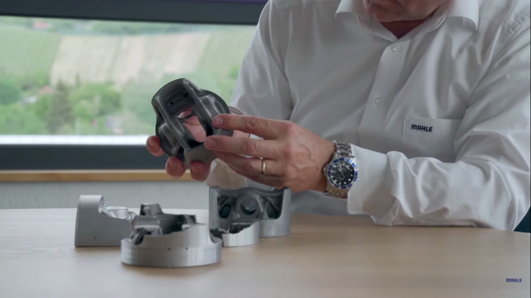 Porsche's 3D-Printed Lightweight Pistons Could Add 30 HP to 911 GT2 RS Porsche's 3D-Printed Lightweight Pistons Could Add 30 HP to 911 GT2 RS