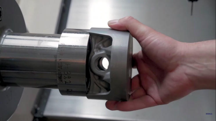 Porsche's 3D-Printed Lightweight Pistons Could Add 30 HP to 911 GT2 RS Porsche's 3D-Printed Lightweight Pistons Could Add 30 HP to 911 GT2 RS