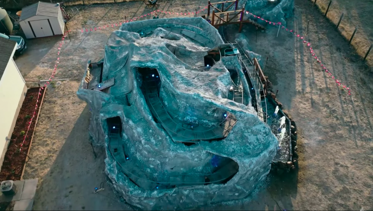 Architecture Student Builds Giant Backyard Rollercoaster During Quarantine Architecture Student Builds Giant Backyard Rollercoaster During Quarantine