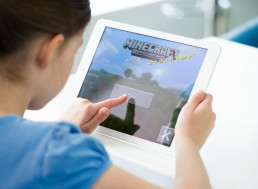 Facebook Researchers Turn to Minecraft to Develop AI System that Can Handle Multiple Tasks