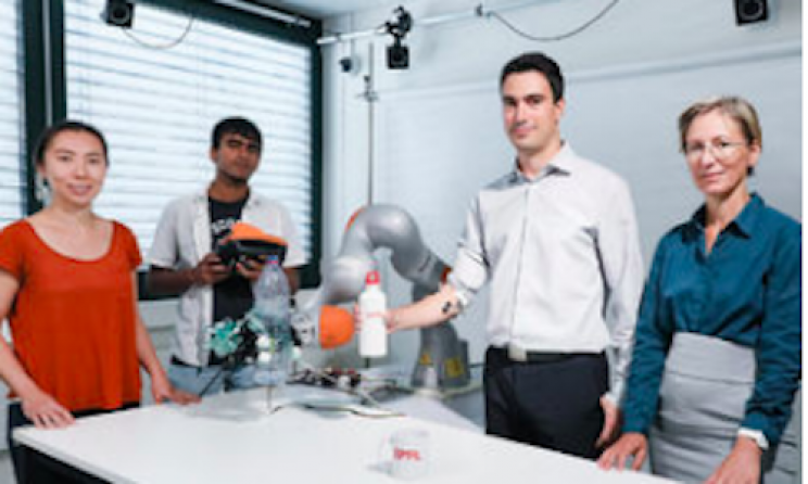 World's First Neuroprosthetic Uses AI and Human Control to Create Hand Movements World's First Neuroprosthetic Uses AI and Human Control to Create Hand Movements