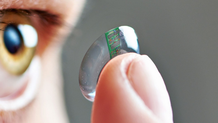 New Soft Contact Lens Diagnoses and Monitors Eye Diseases