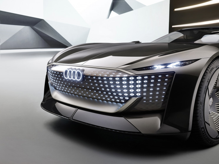 Audi's Skysphere Looks Like It Was Made For a James Bond Villain Audi's Skysphere Looks Like It Was Made For a James Bond Villain
