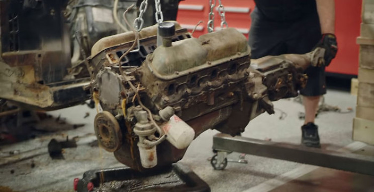 Jason Momoa Restores Wife's 1965 Ford Mustang, Her First Car Jason Momoa Restores Wife's 1965 Ford Mustang, Her First Car