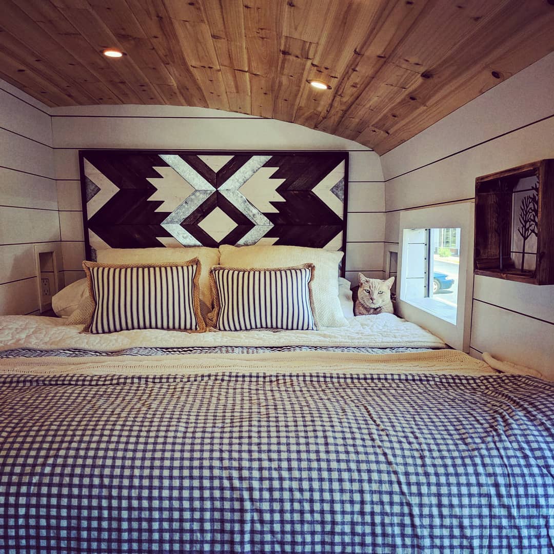 This Couple Converted a School Bus Into Their Dream Travel House This Couple Converted a School Bus Into Their Dream Travel House