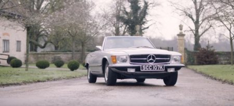 British Shop Creates the World's First Ever All-Electric Classic Mercedes Benz SL British Shop Creates the World's First Ever All-Electric Classic Mercedes Benz SL