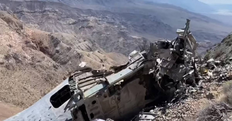 Hiker Goes on Hunt for Rare Plant, Finds Crashed Plane from 1952 Instead Hiker Goes on Hunt for Rare Plant, Finds Crashed Plane from 1952 Instead