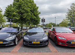 Tesla Model 3 Becomes Best Selling Vehicle in the Netherlands, Reaching 10,000 Units