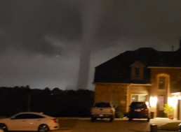 Tornado Hits Dallas on Sunday, Leaving 95,000 Homes without Power