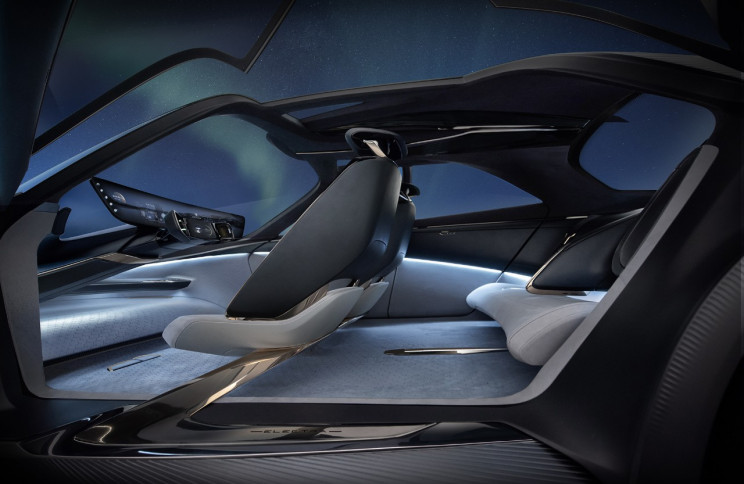GM Unveils New Electric Crossover With 410 Mile Range That Hits 62 MPH in 4.3 Seconds GM Unveils New Electric Crossover With 410 Mile Range That Hits 62 MPH in 4.3 Seconds