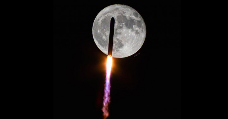 Superb Imagery of NASA Rocket Flying Over the Moon Captured for First Time in Decades