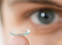New Scientific Invention: Contact Lens That Zoom in the Blink of an Eye