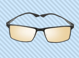Protect Your Eyes From Macular Degeneration with These Blue Light Glasses