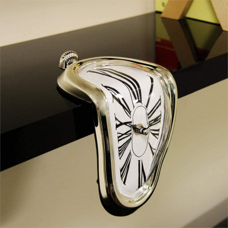 17 Wall Clock Designs That Are Sure to Turn Heads in Your Home 17 Wall Clock Designs That Are Sure to Turn Heads in Your Home