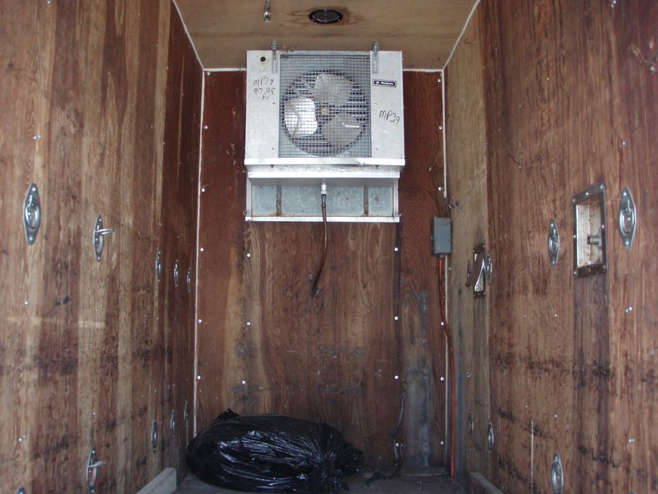 This Beat Up Ford Econoline Beer Truck Is For Sale Online for $2,500 This Beat Up Ford Econoline Beer Truck Is For Sale Online for $2,500